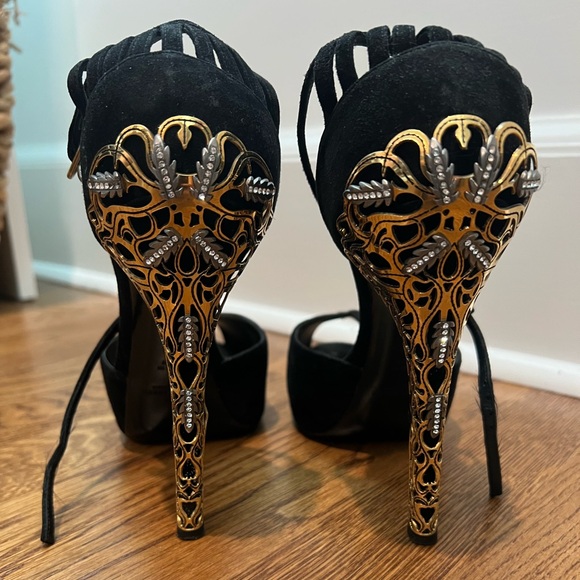 Ralph Lauren Shoes - Ralph Lauren Black and Gold Heels with Intricate Design